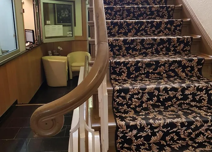 Hotel Drei Kronen 3*