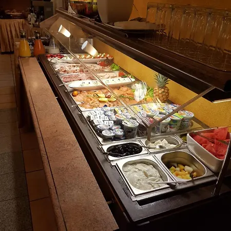 호텔 Drei Kronen 3*