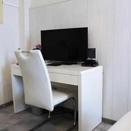 德雷皇冠酒店 3* 多特蒙德