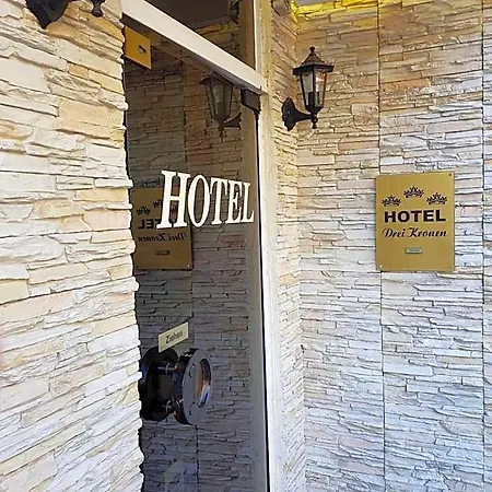 Drei Kronen Hotel 3*