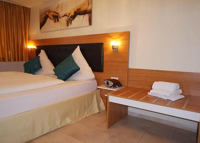 Drei Kronen Hotel 3*