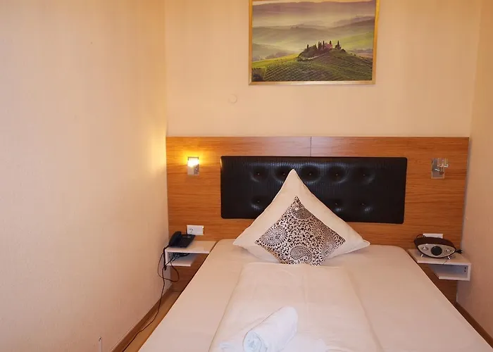 Drei Kronen Otel