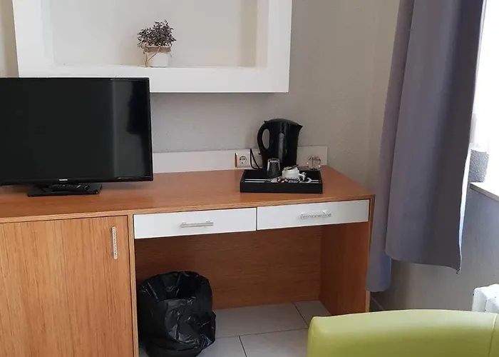 Hotel Drei Kronen 3*